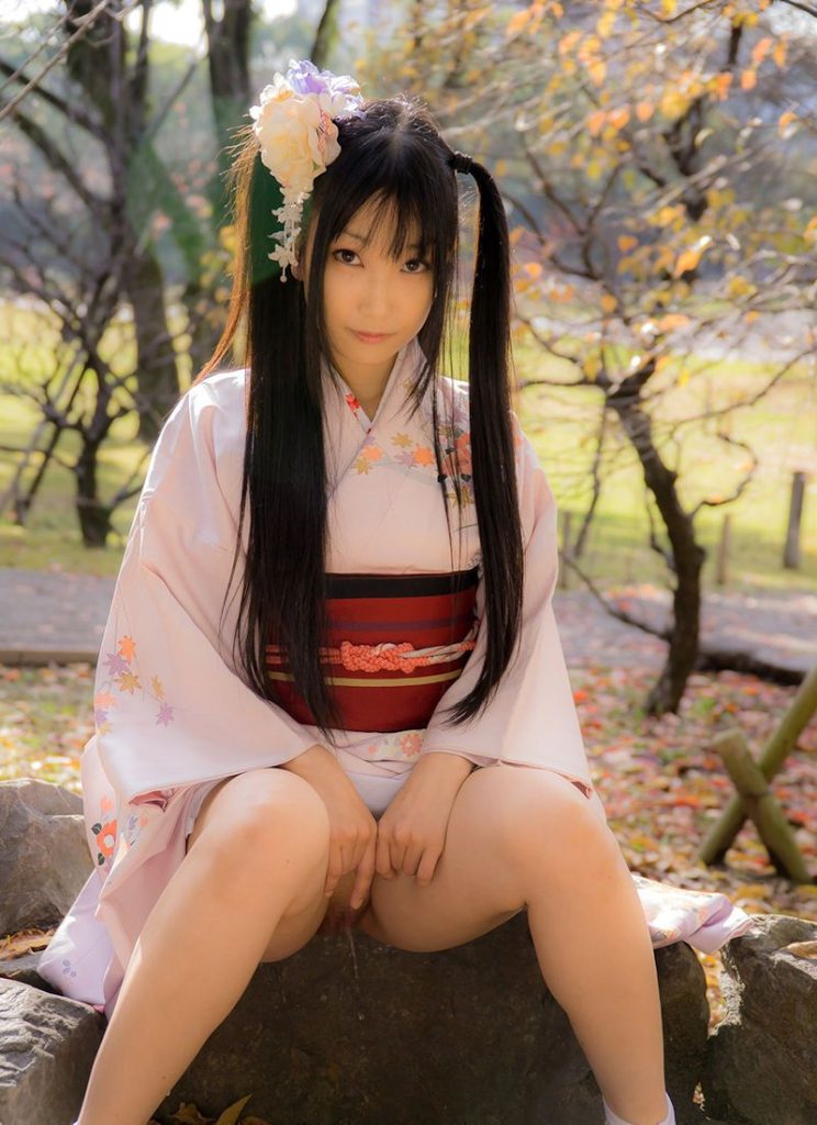 コスプレでおしっこ・お漏らしをしている画像まとめ Vol.5 12